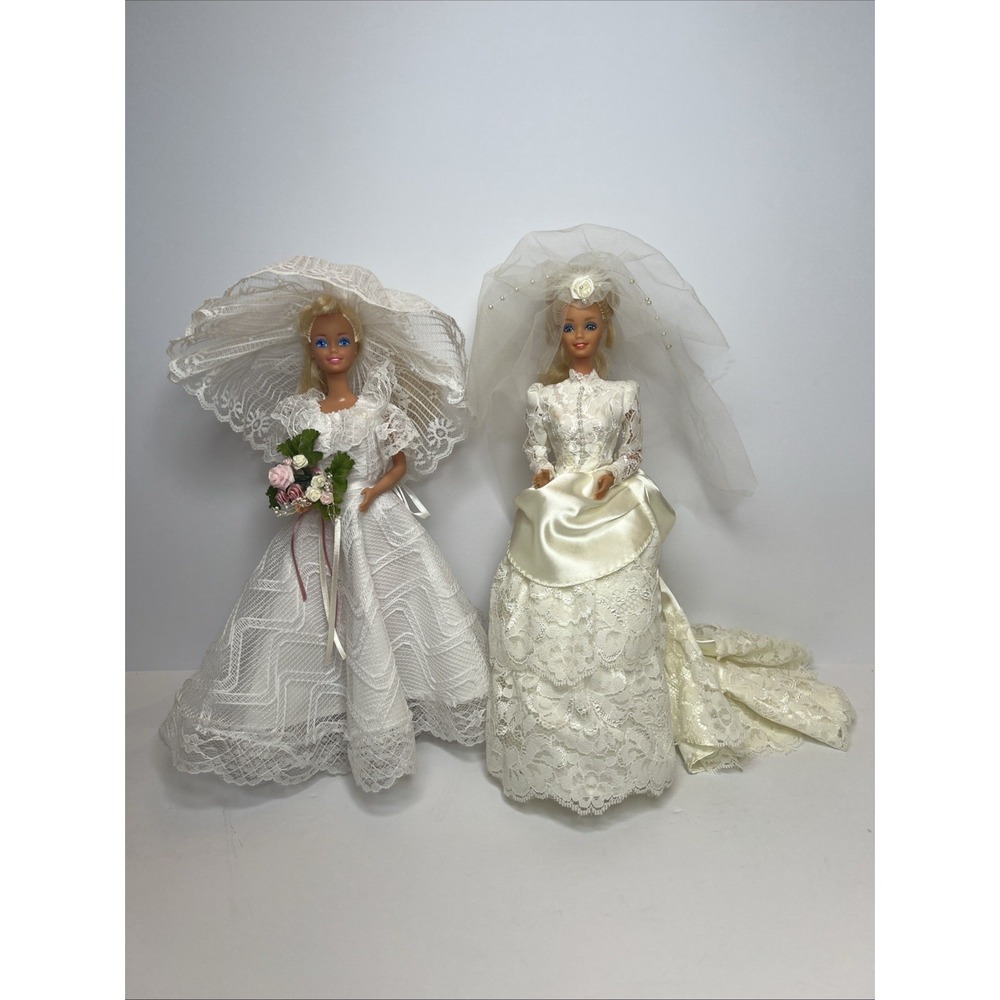 Vintage Mattel Barbie Doll Lot of 2 Bridal Wedding Gowns Veils Stands